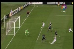 Caner Roma'yı yaktı