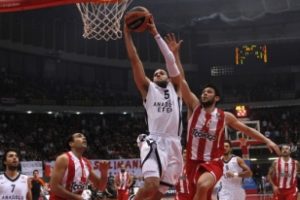 Anadolu Efes avantaj peşinde