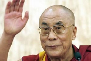 "Kendini yakan Tibetliler deli değil"
