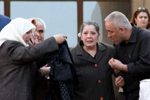 Acılı anneden y&uuml;rek dağlayan feryat