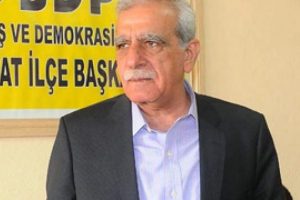 "Dicle &Uuml;niversitesi'ndeki olaylar provokasyon"