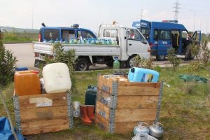 Mazot hırsızları ev ve araba almışlar
