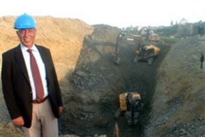 35 g&uuml;nd&uuml;r kazıyor!