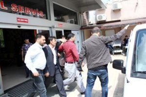 Amca &ccedil;ocuklarının bı&ccedil;aklı kavgası: 1 &ouml;l&uuml;
