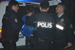Polisten ka&ccedil;an otomobil kaza yaptı