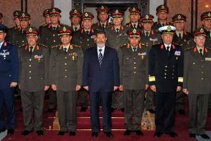 Mursi generallere sahip &ccedil;ıktı