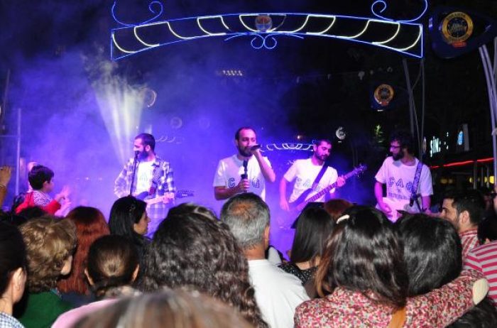 Karnavalın ilk konserleri verildi