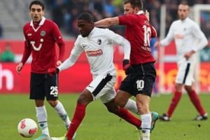 Freiburg 3 puanı 3 golle aldı