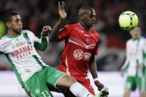 Saint-Etienne fırsat tepti