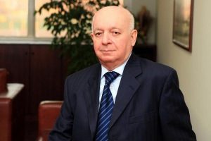 'Otomotivde y&uuml;ksek vergi, yatırımı engelliyor'