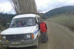 5 &ccedil;ocuk annesi minib&uuml;s şof&ouml;r&uuml;