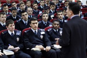 D&uuml;nyanın polisi T&uuml;rkiye'de yetişiyor