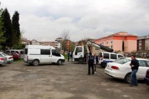 Karakola g&ouml;t&uuml;rd&uuml;ğ&uuml; cisim bomba &ccedil;ıktı