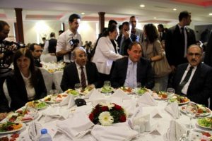 Başbakan Yardımcısı Beşir Atalay Diyarbakır'da