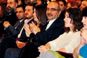 &Ouml;d&uuml;l almaya değil gezmeye geldim!