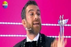 Hakan Akkaya ve &Ccedil;ağla Şikel fena kapıştı