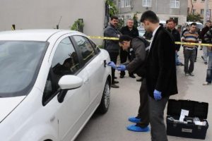 Cinayet &ouml;ncesi iki g&uuml;nl&uuml;ğ&uuml;ne ev kiraladılar