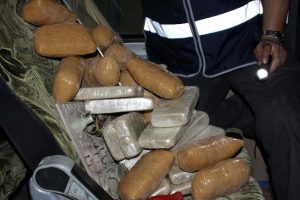 Uyuşturucu sevkiyatı  polise takıldı