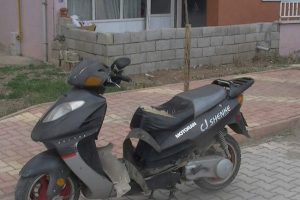 Şişede durduğu gibi durmadı
