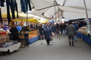 &Ccedil;&uuml;r&uuml;k domates kavgası