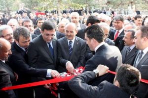 Bakanlardan anlamlı a&ccedil;ılış