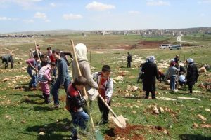 Suriyeli öğrencilerden hatıra ormanı