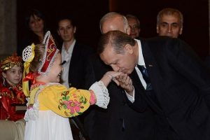 Erdoğan'dan dünya çocuklarına mesaj