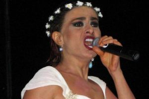 Yıldız Tilbe isyan etti