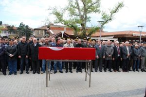 Mudanyalı emekli korgeneral toprağa verildi