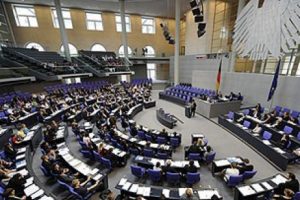 Bundestag G&uuml;ney Kıbrıs yardımı onayladı