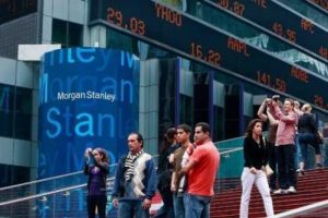 Morgan Stanley'nin karı beklentiyi aştı