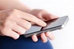 Akıllı telefon kullanıcılarını bekleyen 5 tehlike!