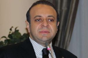 Bakan &uuml;niversitelere neden gitmediğini a&ccedil;ıkladı