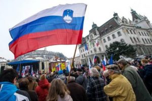 "Slovenya ekonomik modeli değiştirmeli"