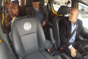 Mehmet Şimşek taksici oldu!