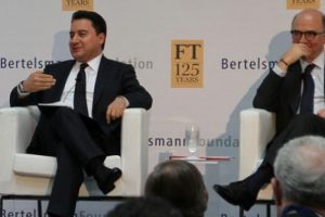 FT yazarından T&uuml;rkiye'ye &ouml;vg&uuml;