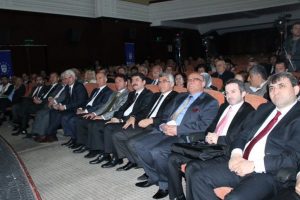 Gazeteciler zirvede buluştu
