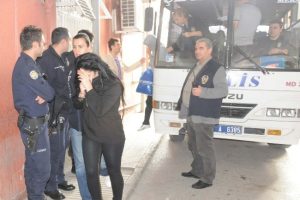 Mersin'de fuhuş operasyonu