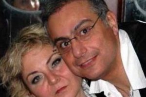 &Uuml;nl&uuml; iş adamı ve eşi &ouml;l&uuml;mden d&ouml;nd&uuml;