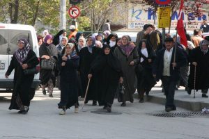 Başk&ouml;yl&uuml;lerin hukuk m&uuml;cadelesi
