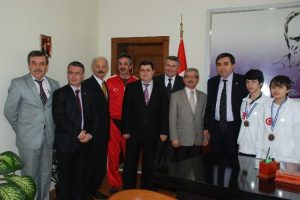 Avrupa &uuml;&ccedil;&uuml;nc&uuml;s&uuml; 'Wushu'cular &ouml;d&uuml;llendirildi