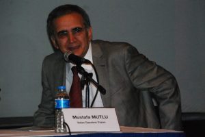 A&ccedil;tı ağzını yumdu g&ouml;z&uuml;n&uuml;!