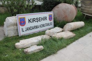 Ait oldukları yerdeler