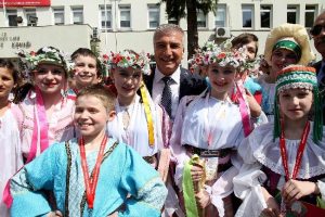 D&uuml;nya &Ccedil;ocukları Karşıyaka'da