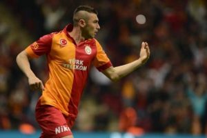 Burak Yılmaz, tarzını değiştirdi