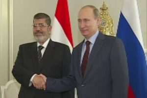 Mursi, Putin'le bir araya geldi