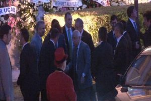 MHP'li Adan'ın mutlu g&uuml;n&uuml;