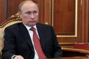 Putin'den Obama'ya '&Ccedil;e&ccedil;en' telefonu