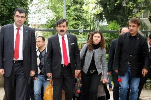 Şiddet devam ederse...