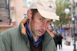Zihinsel engelli adamın yeteneği şaşırtıyor